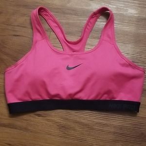 Nike Pro Dri-Fit Sports Bra
